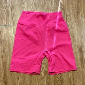Kamo fitness pink biker shorts